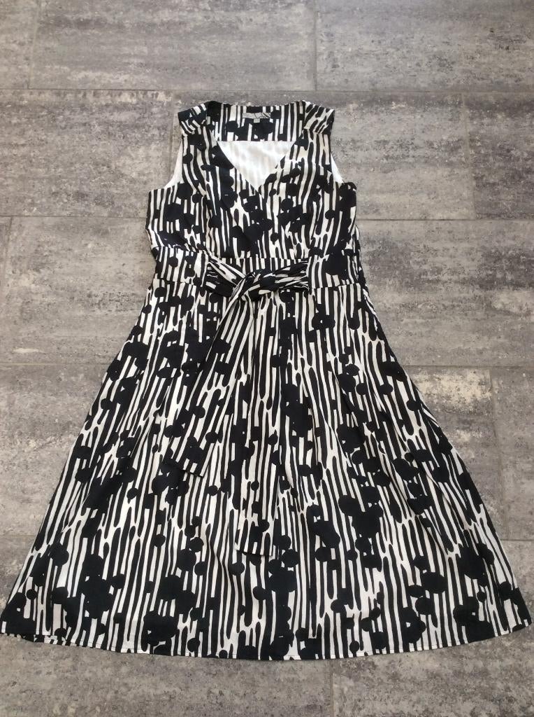 robe d'Auvry M, Neuf, Taille 38/40 (M), Enlèvement ou Envoi, D'Auvry