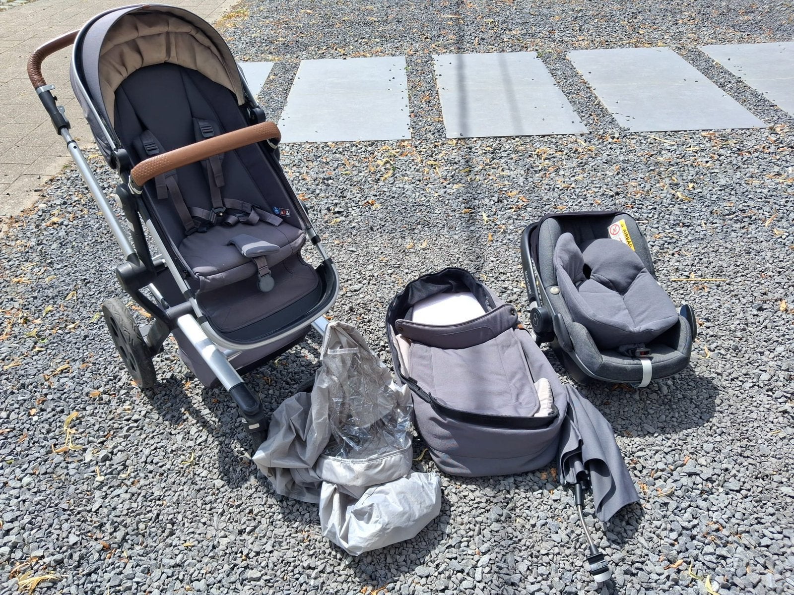 Joolz Day 3, maxi-cosi en isofix, Ophalen, Zo goed als nieuw, Maxi-Cosi