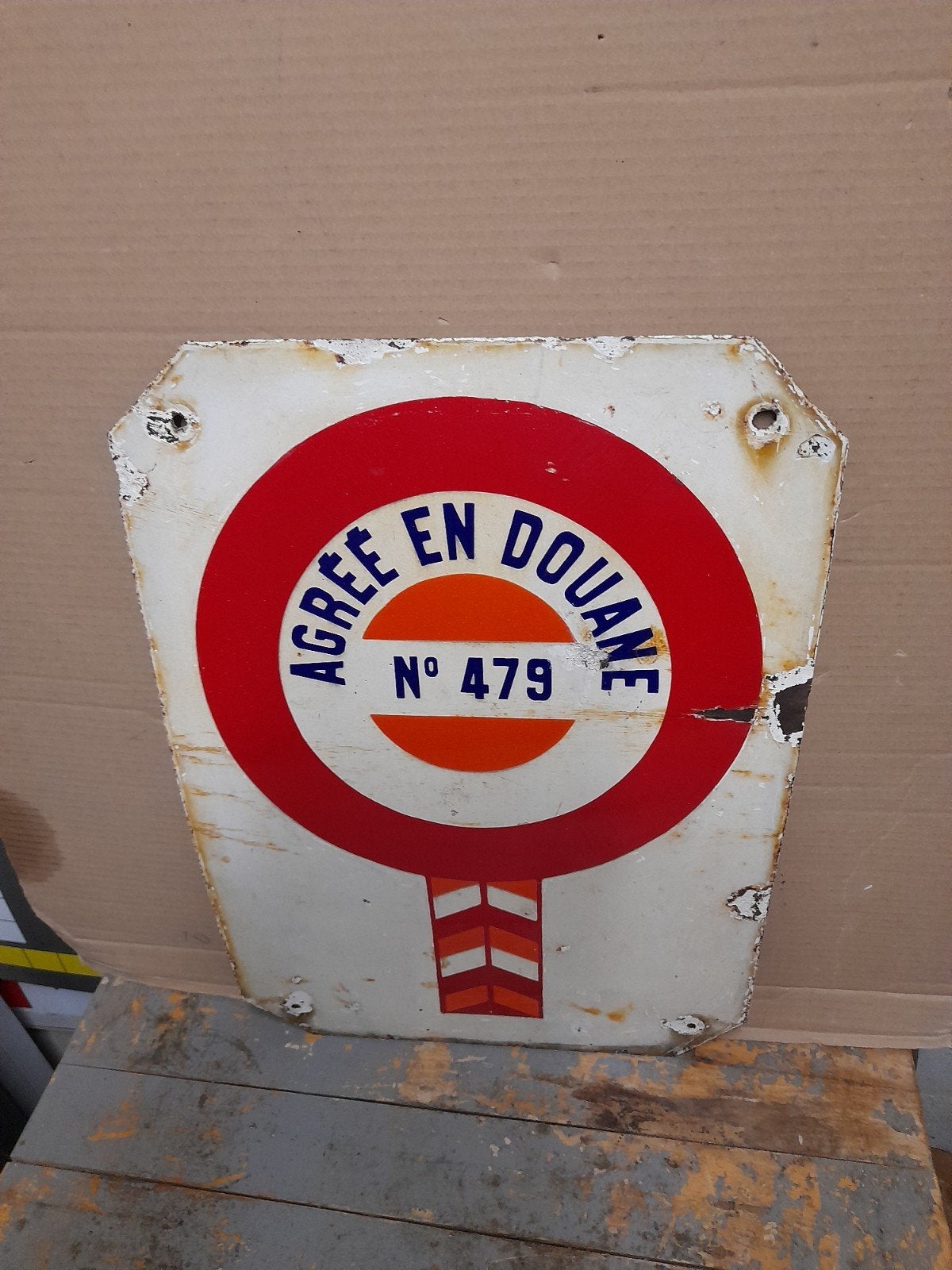 Plaque émaillée, Enlèvement