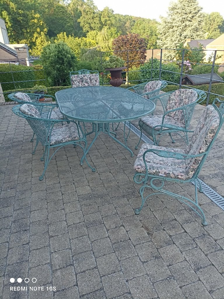 Table de jardin en métal, chaises, coussins, Enlèvement, Métal