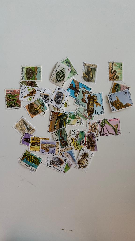 Lot van ruim 40 postzegels - thema slangen, Ophalen of Verzenden, Gestempeld, Gestempeld, Overig