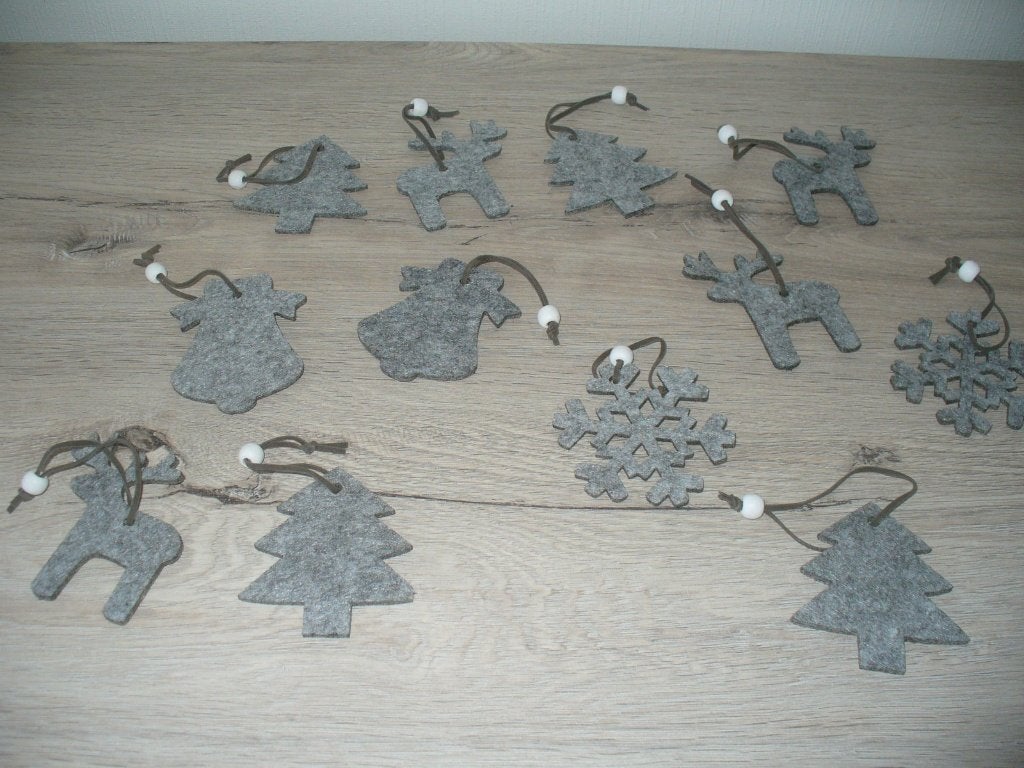 Kerst: Vilten hangertjes 12 stuks, Enlèvement ou Envoi, Comme neuf