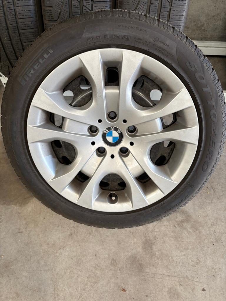 Winterbanden BMW X1, Auto-onderdelen, Banden en Velgen, Ophalen, Winterbanden, Velg(en)