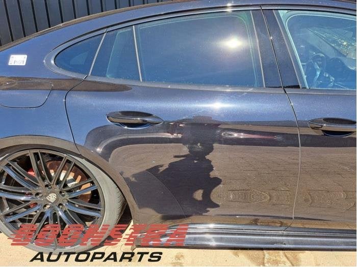 Portier 4Deurs rechts-achter van een Porsche Panamera (Panam, Gebruikt, -, Deur, -
