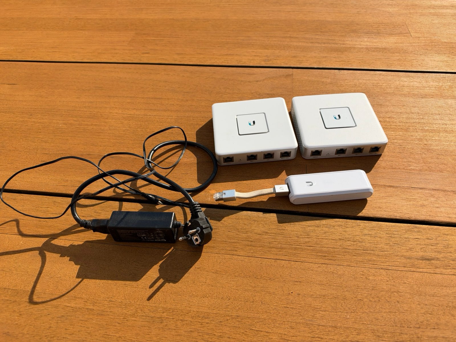 2 Ubiquiti UniFi USG + CloudKey – één USG ongebruikt, Computers en Software, Ophalen of Verzenden, Zo goed als nieuw