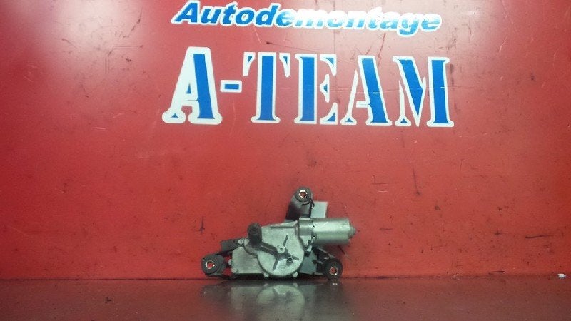 MOTEUR ESSUIE-GLACE ARRIÈRE Colt (Z2 / Z3) (|0390201599|), Robert Bosch AG, Utilisé, Mitsubishi, Robert-Bosch-Allee 1
74232  Abstatt, DE