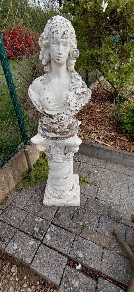 borstbeeld van vrouw op zuil, Tuin en Terras, Tuinbeelden, Ophalen, Gebruikt, Mensenbeeld
