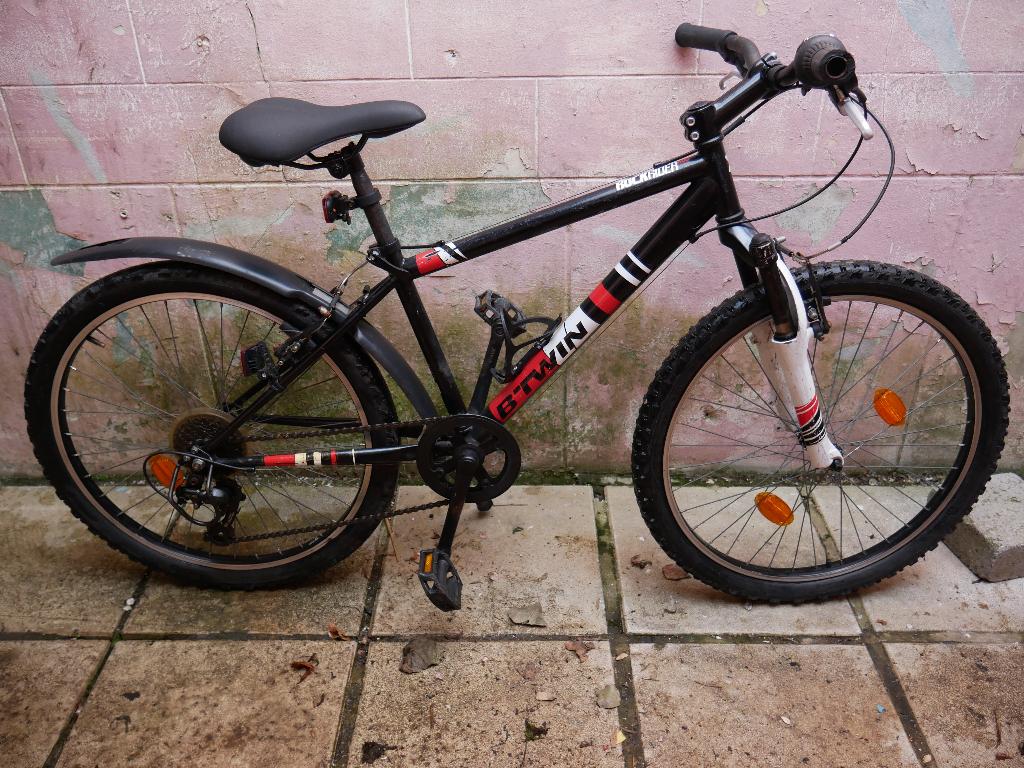 2 Vtt B'Twin taille XS 24 pouces et 26 pouces taille S, Fietsen en Brommers, Fietsen | Kinderfietsjes, Ophalen