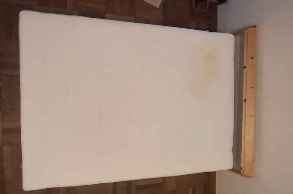 IKEA NEIDEN bed + VESTERÖY spring mattress 140x200, Huis en Inrichting, Ophalen