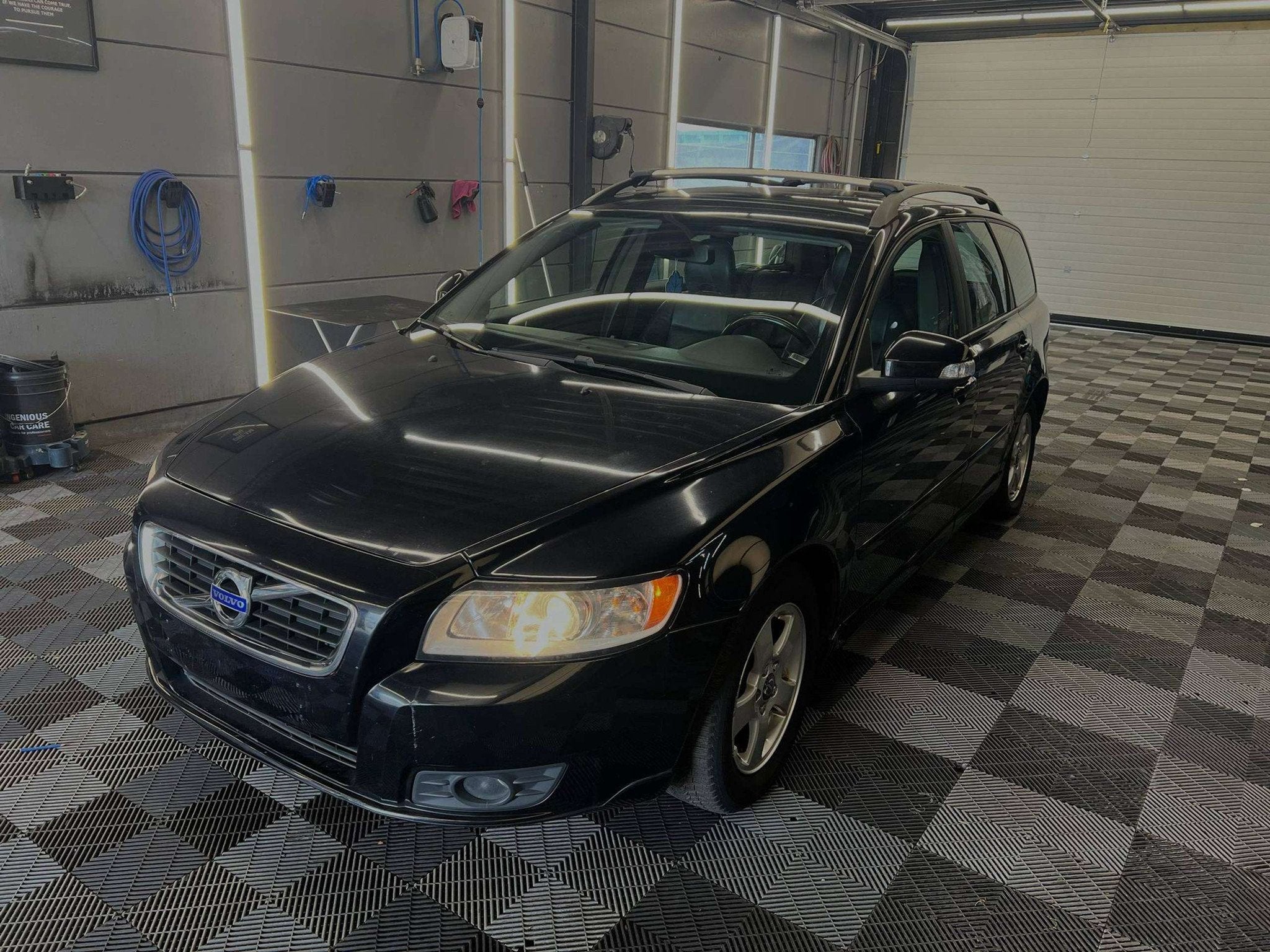 Volvo V50 1.6d EURO 5 bj. 2010, https://public.car-pass.be/vhr/a5f43aa3-57d7-4d93-bfd8-29f6abc3a591, Achat, Entreprise, 5 portes