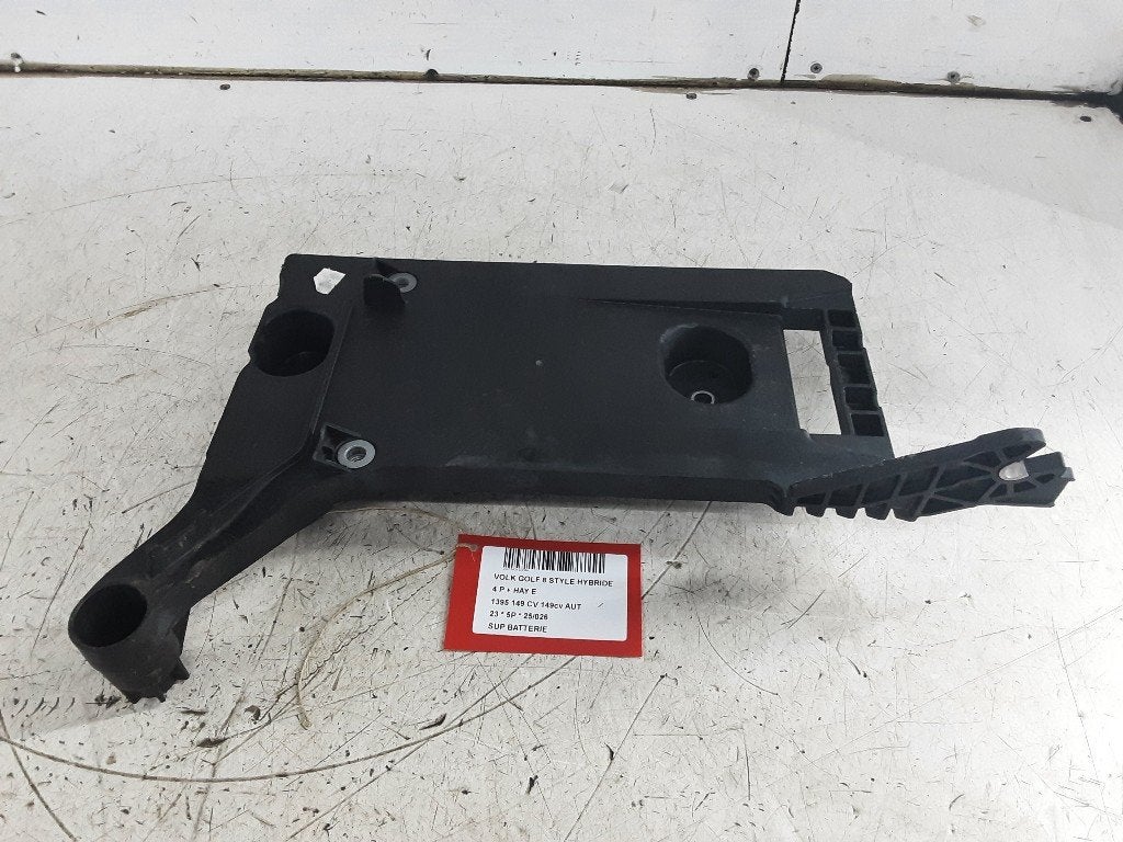 SUPPORT DE BATTERIE Volkswagen Golf VIII (CD1) (3G0907509), Volkswagen, Mevr. I. Hauben, Utilisé, Rue de l'Espoir 34 34
4030  GRIVEGNÉE, BE