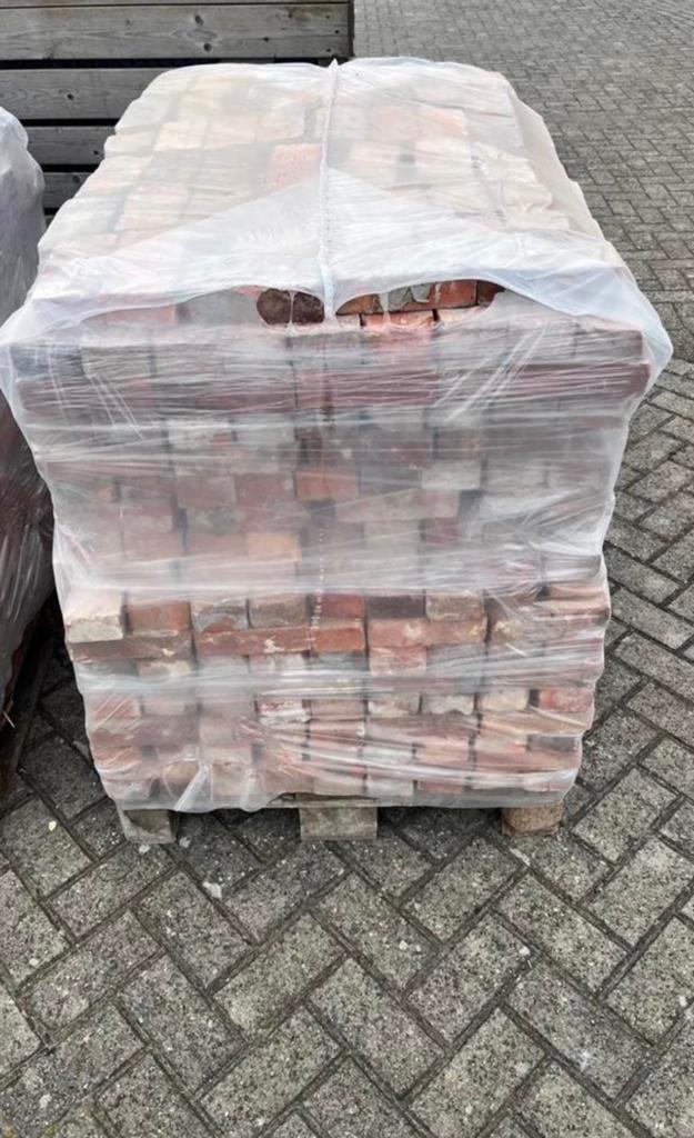 Oude machinestenen / belskes per pallet, bakstenen, Doe-het-zelf en Bouw, Ophalen, Zo goed als nieuw, Bakstenen