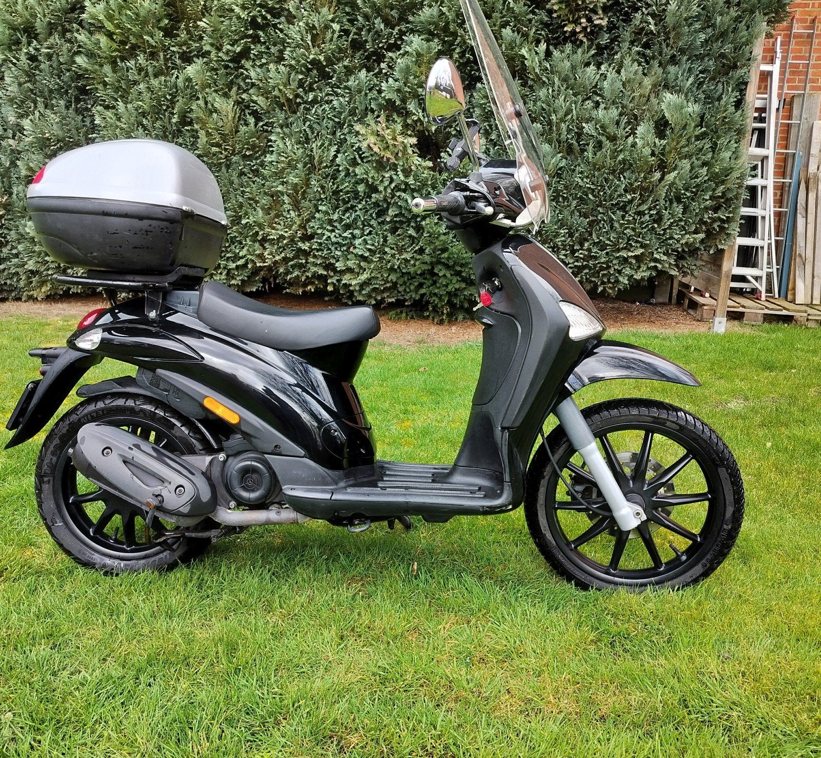 Scooter klasse b, Fietsen en Brommers, Ophalen