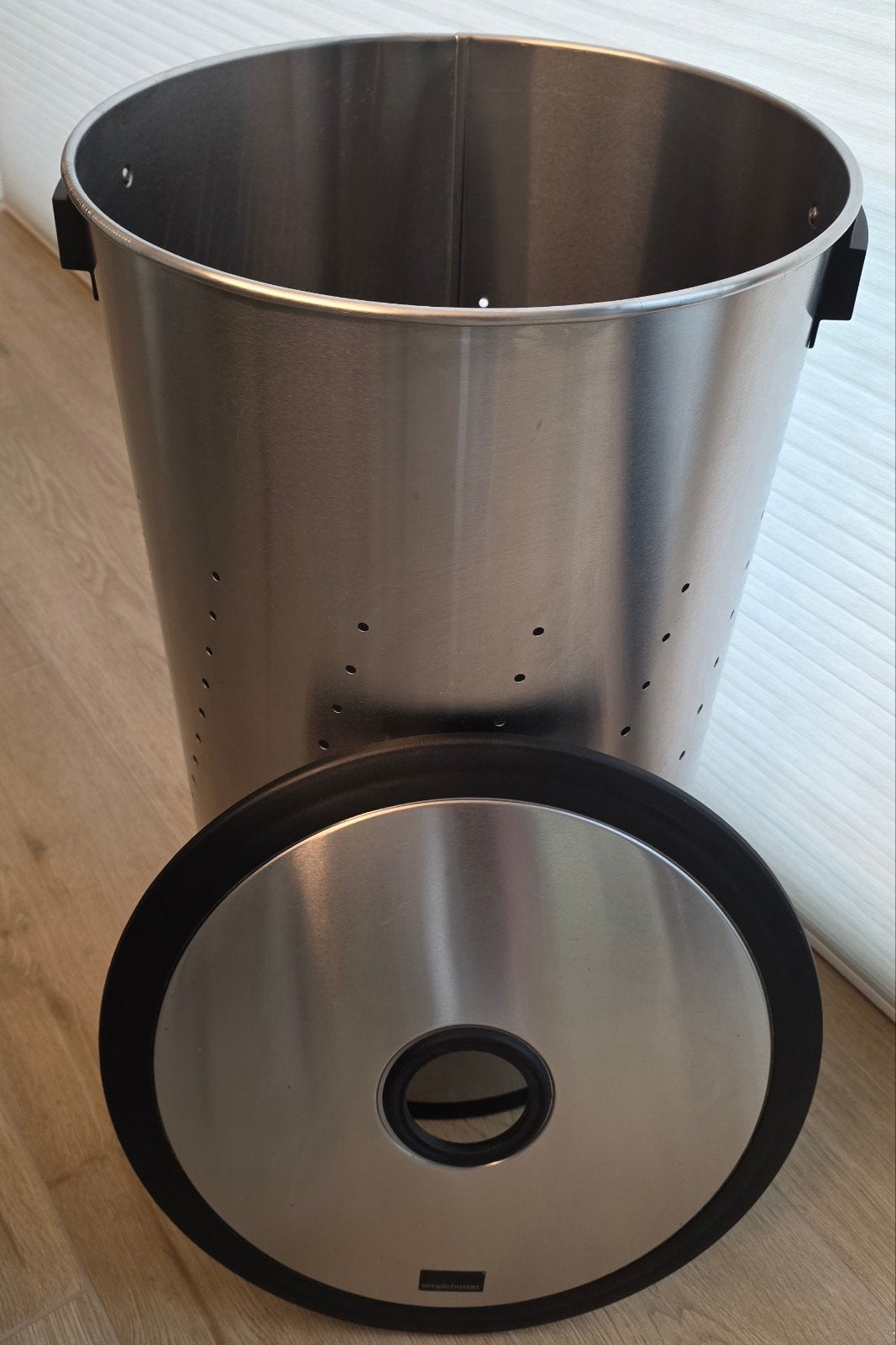 Panier à linge en acier inoxydable de 55 litres avec couverc, Avec couvercle, Rond, Enlèvement, Métal