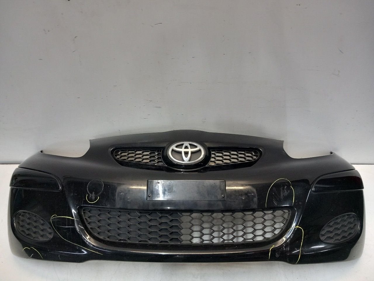 Bumper voor Toyota Aygo, Onderdelen@venauto.nl, Van der Ven Autorecycling B.V., Ettenseweg 76, 4706 PB Roosendaal, The Netherlands