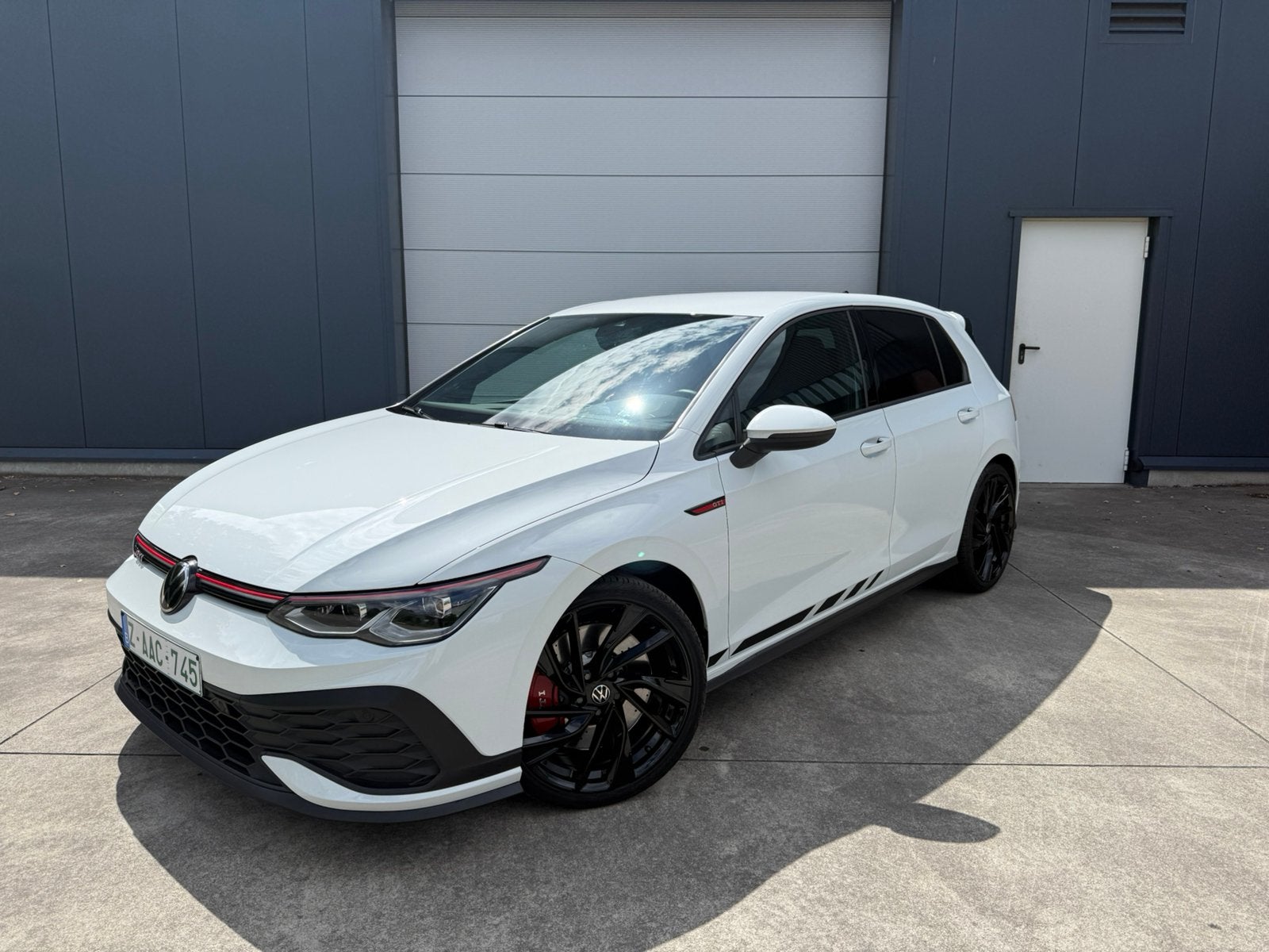 Volkswagen Golf 8 GTI Clubsport, Dealer onderhouden, 4 cilinders, 1984 cc, Leder en Stof