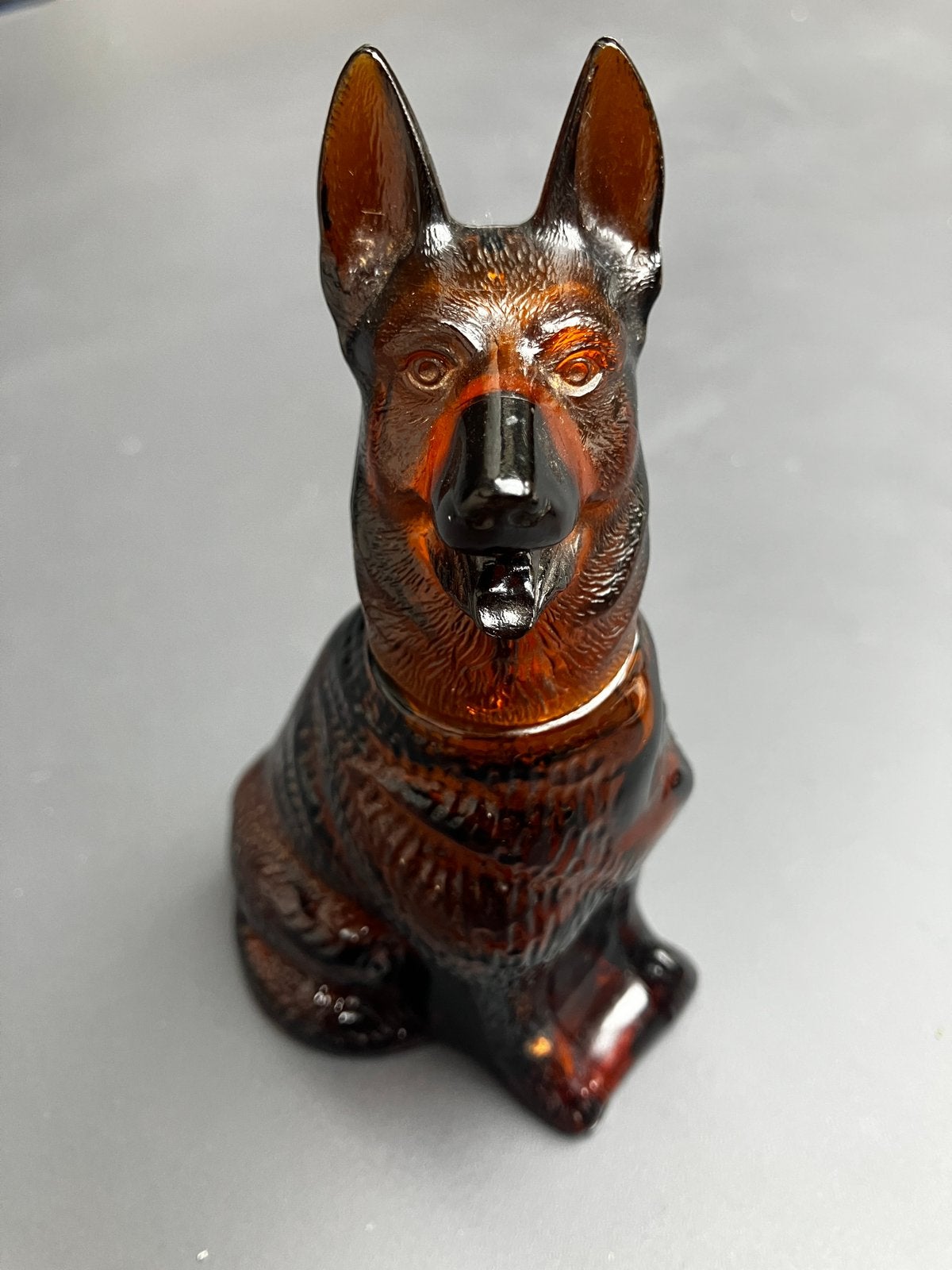 Avon Tai winds after shave  German shephard vintage flacon, Collections, Enlèvement