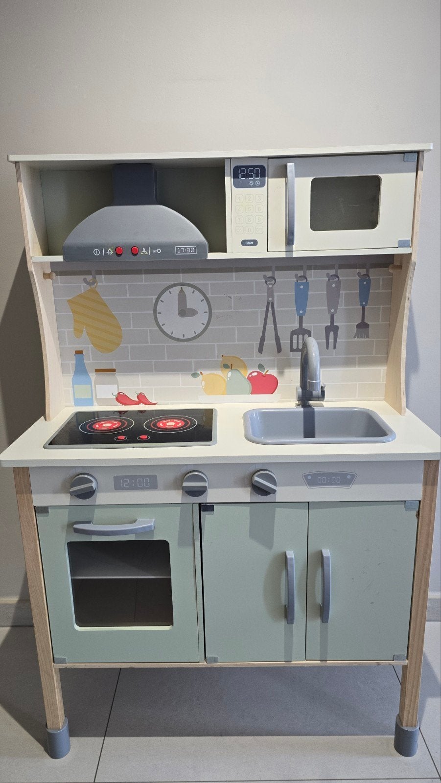 Cuisine en bois pour enfant avec dinette — Très bon état, Enlèvement, Neuf, Bois, Jouer à la cuisine