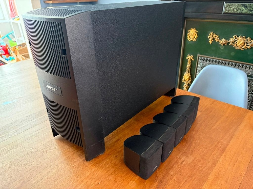 Enceintes Bose acoustimass 6 III, Audio, Tv en Foto, Luidsprekerboxen, Ophalen, Gebruikt, AUX-ingang, Surroundset