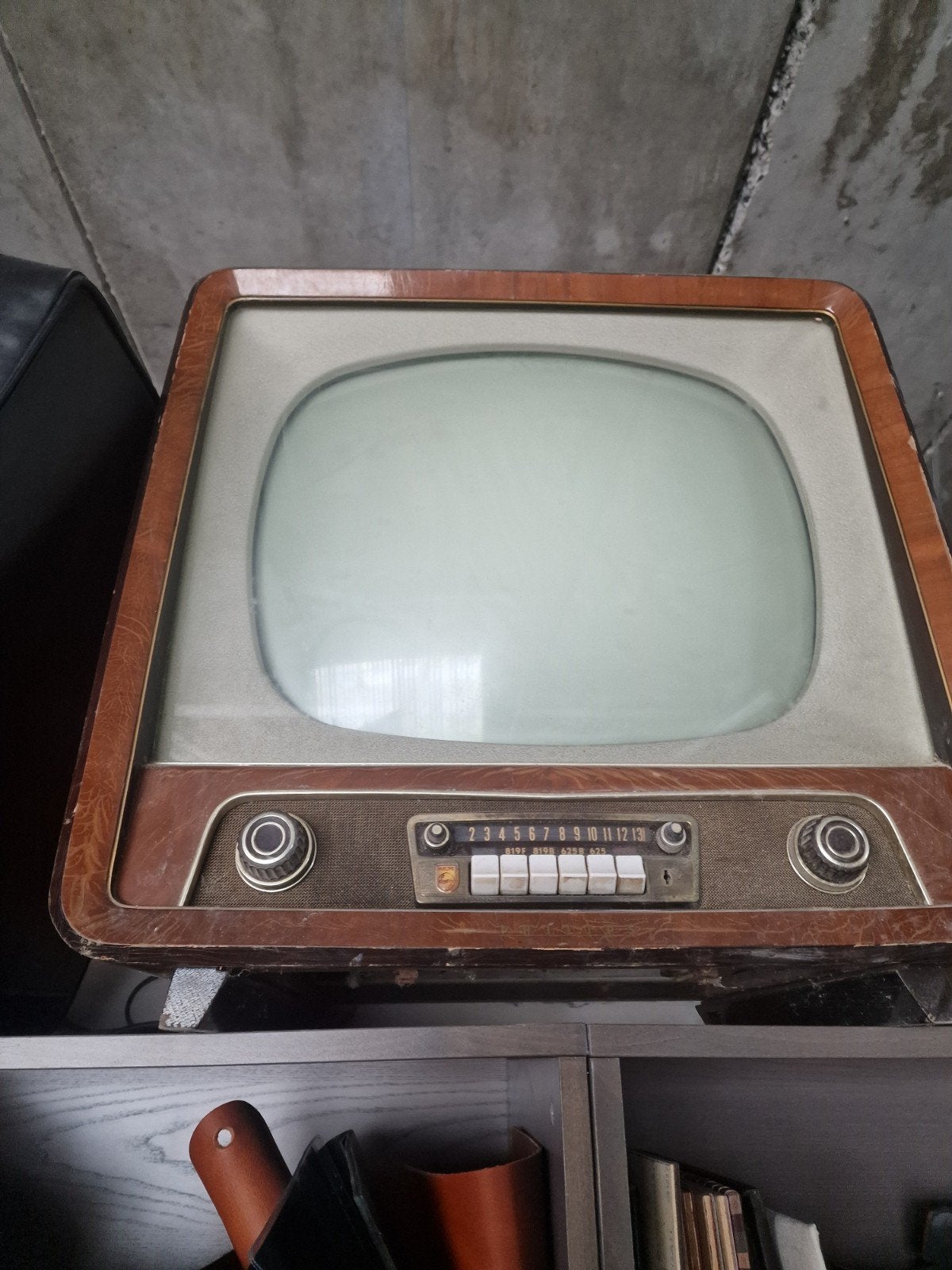 vieux téléviseur, Antiquités & Art, Antiquités | TV & Hi-Fi, Enlèvement
