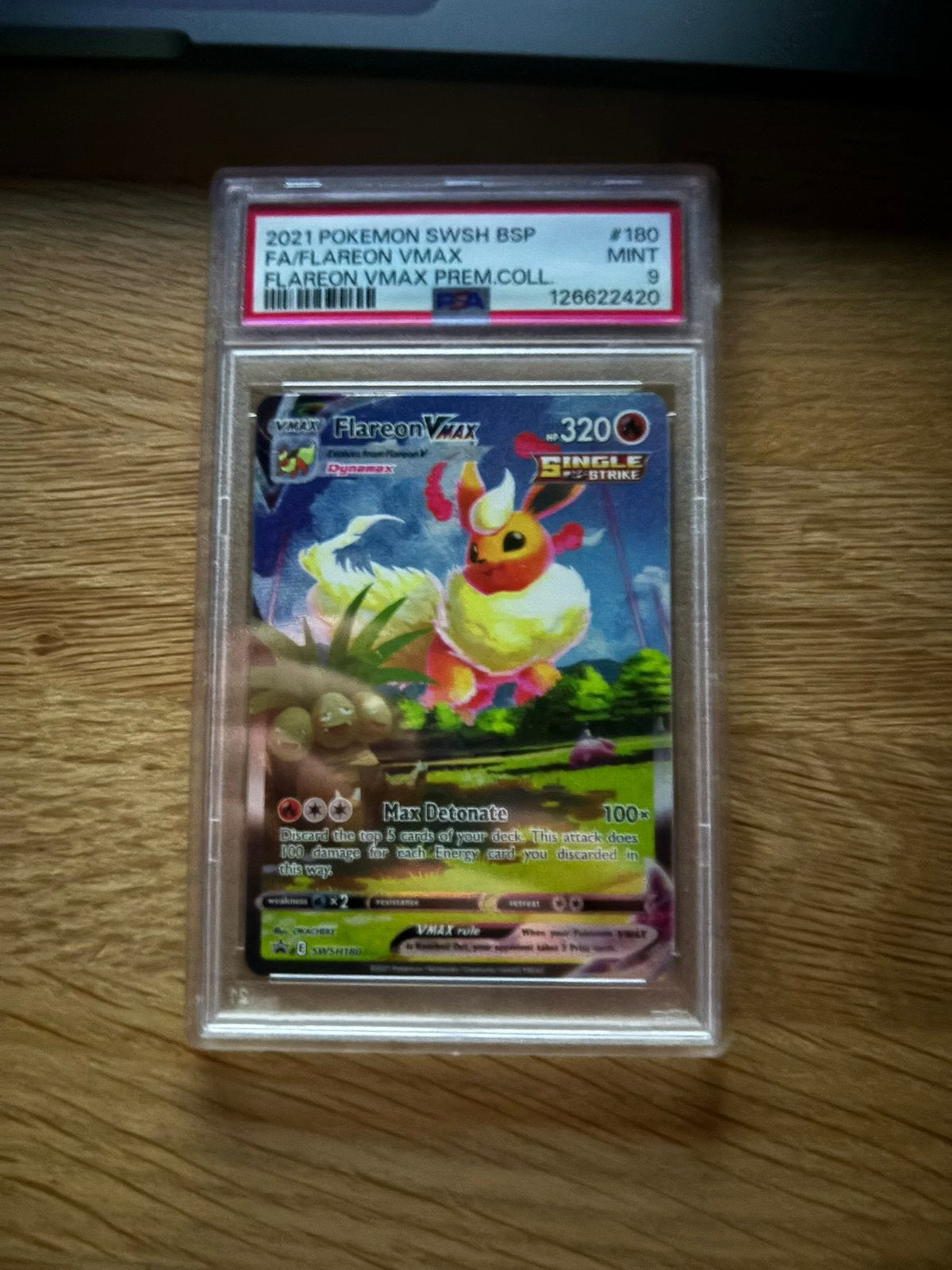 FLAREON VMAX SWSH180 | PSA 9, Ophalen of Verzenden, Nieuw