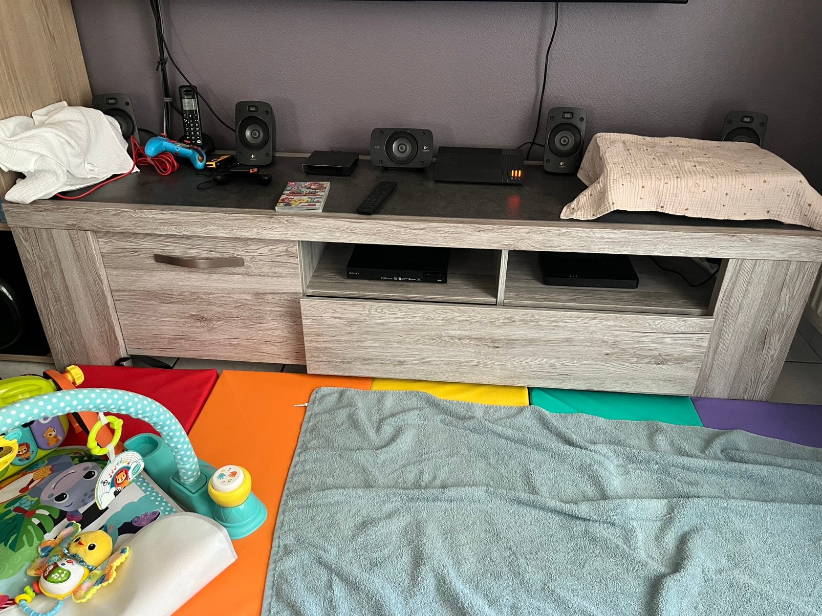 Meuble tv et table, Enlèvement