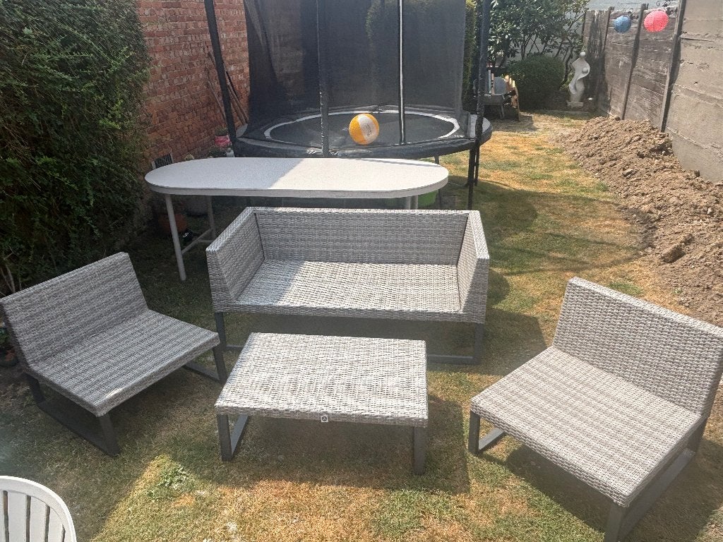 Compacte loungeset ISUD, Jardin & Terrasse, Ensembles de jardin, Comme neuf, Sets de jardin, Osier, 5 places, Banque, Table d'appoint