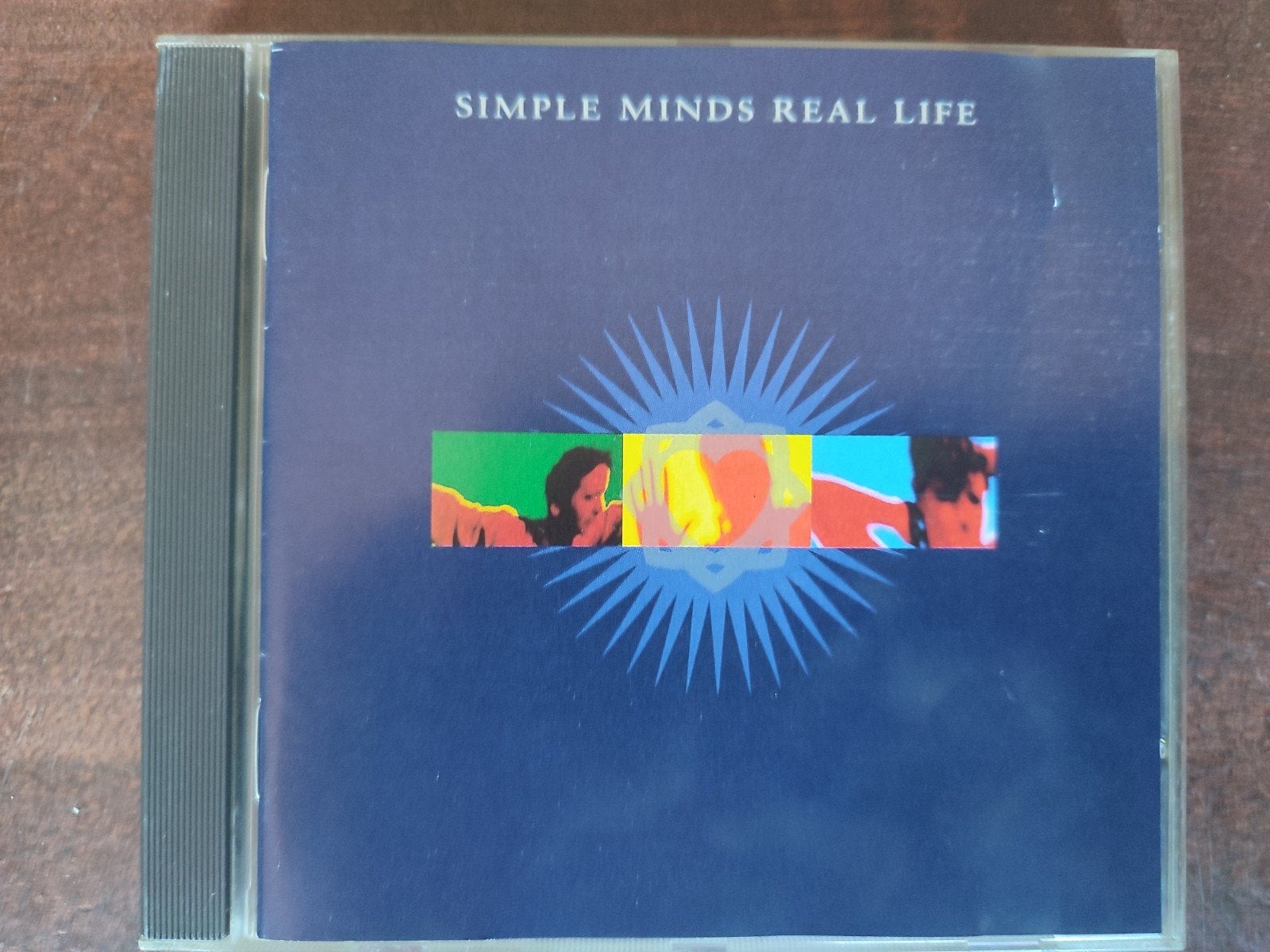 CD : SIMPLE MINDS - REAL LIFE, Enlèvement ou Envoi, Comme neuf