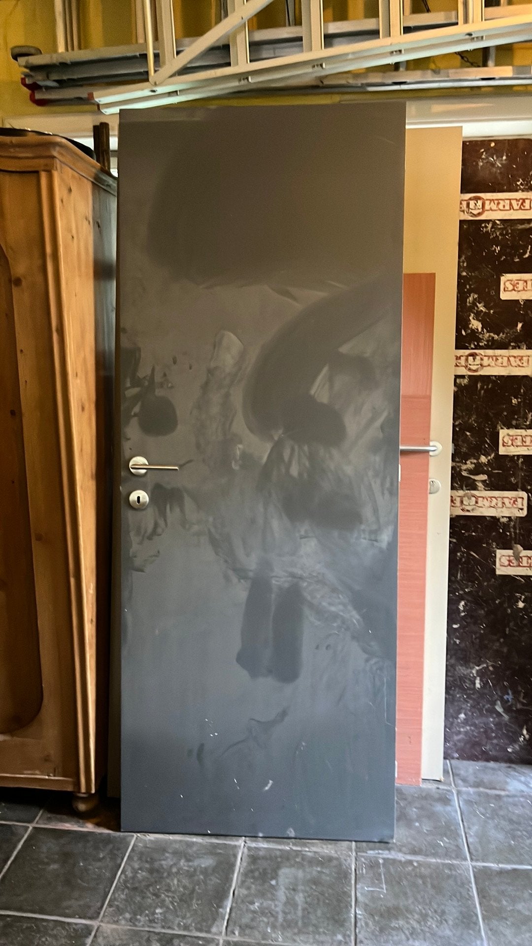 Gratis 4 volle binnedeuren met klinken en schatnieren, Porte intérieure, Enlèvement, Bois, 200 à 215 cm