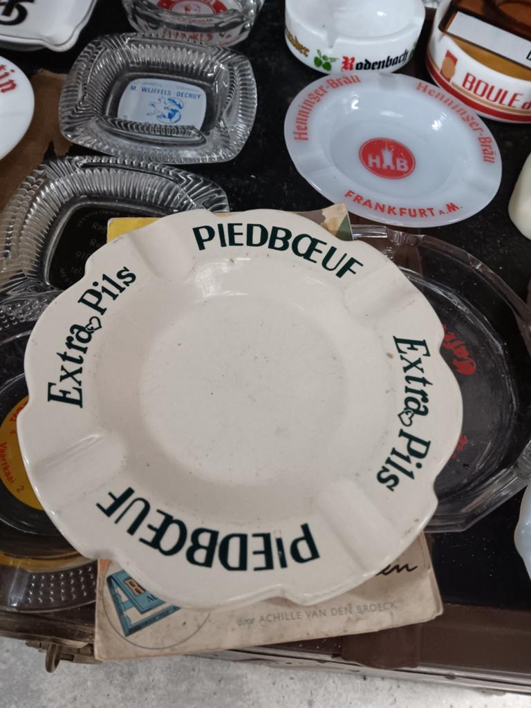 Piedboeuf Boch, Collections, Enlèvement