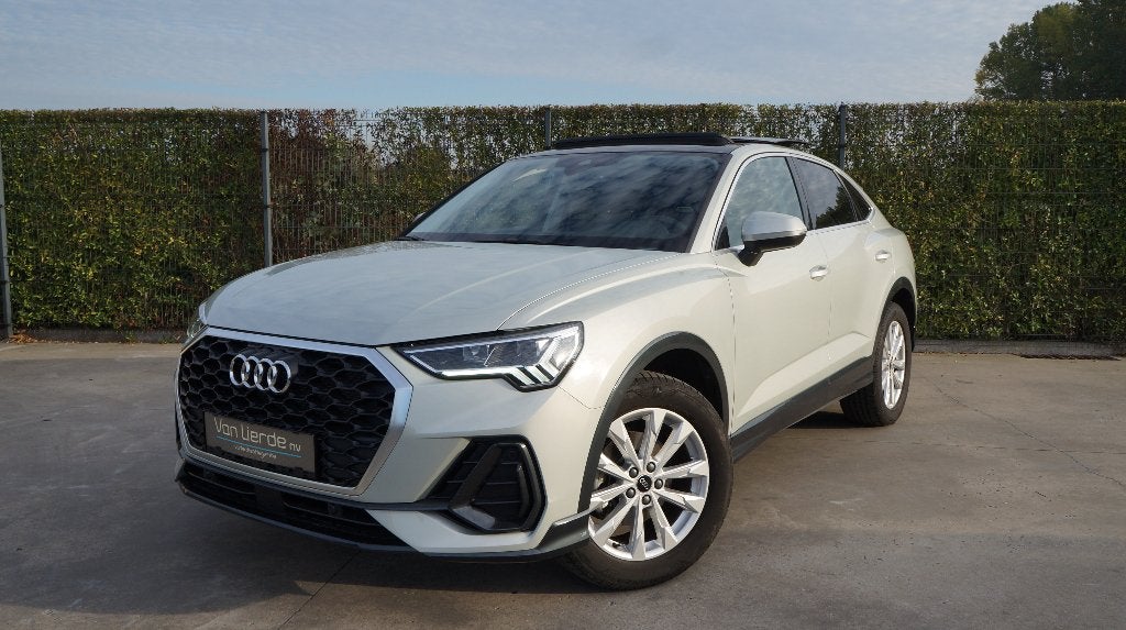 Audi Q3 Sb 35 TFSI 150 pk S-tronic Pano dak Leder Camera, Autos, Cuir, Argent ou Gris, Achat, Entreprise
