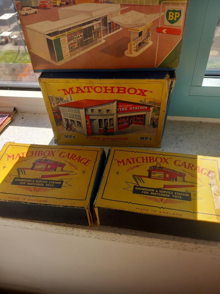 Matchbox garages, Enlèvement