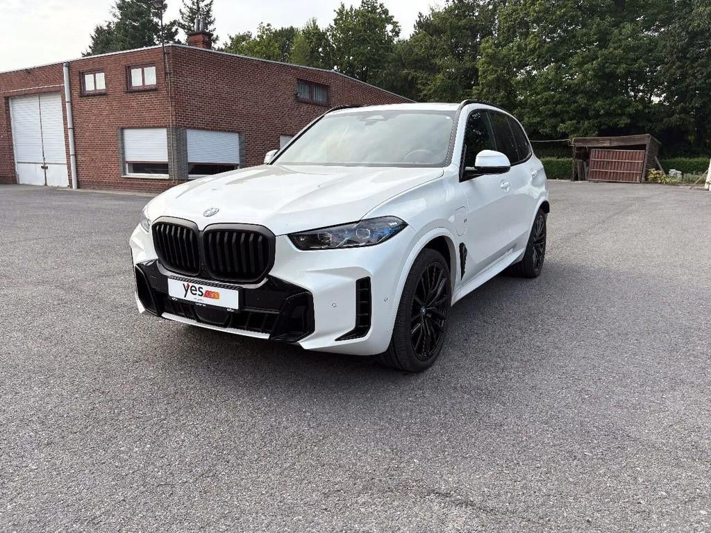 BMW X5 50e | xDrive | M-pack | Leasing (bj 2023, automaat), Auto's, Automaat, Gebruikt, Wit, Bedrijf