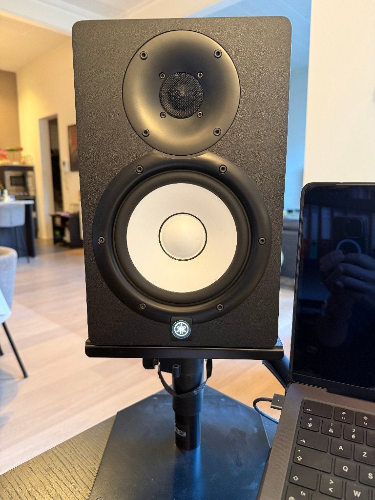 Paar Yamaha HS7 zwart + voetjes + kabels, Ophalen, Zo goed als nieuw, Yamaha