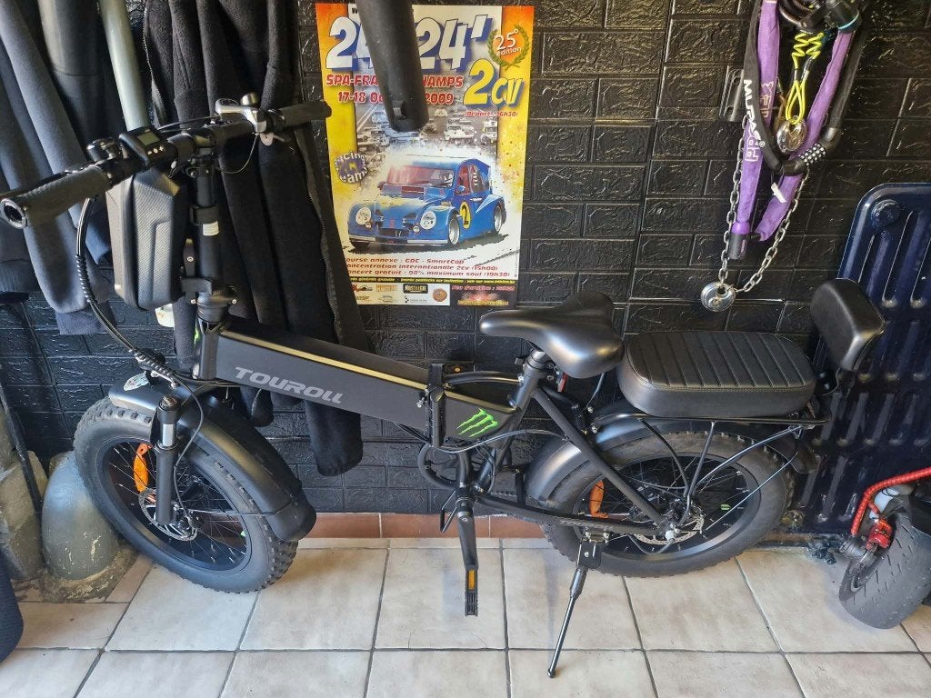 Vélo électrique de type " FAT bike " " Touroll " a voir ., Enlèvement, Comme neuf, 50 km par batterie ou plus, Autres marques