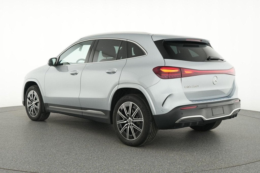 Mercedes-Benz EQA-Klasse 250+ AMG Line | Panoramisch Dak | T, Auto's, Stof, Gebruikt, 5 zetels, 5 deurs