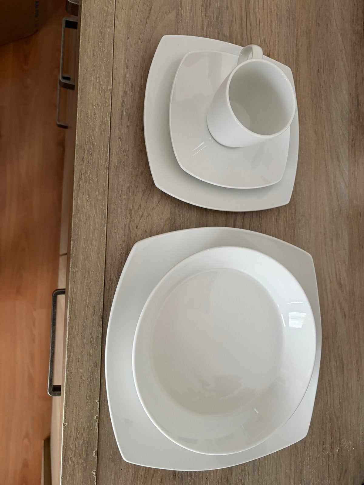 60-delig porseleien servies, Ophalen, Bord(en)