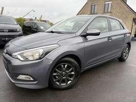 Hyundai i20 1.2i, Autos, Hyundai, Argent ou Gris, Achat, Euro 6, Entreprise