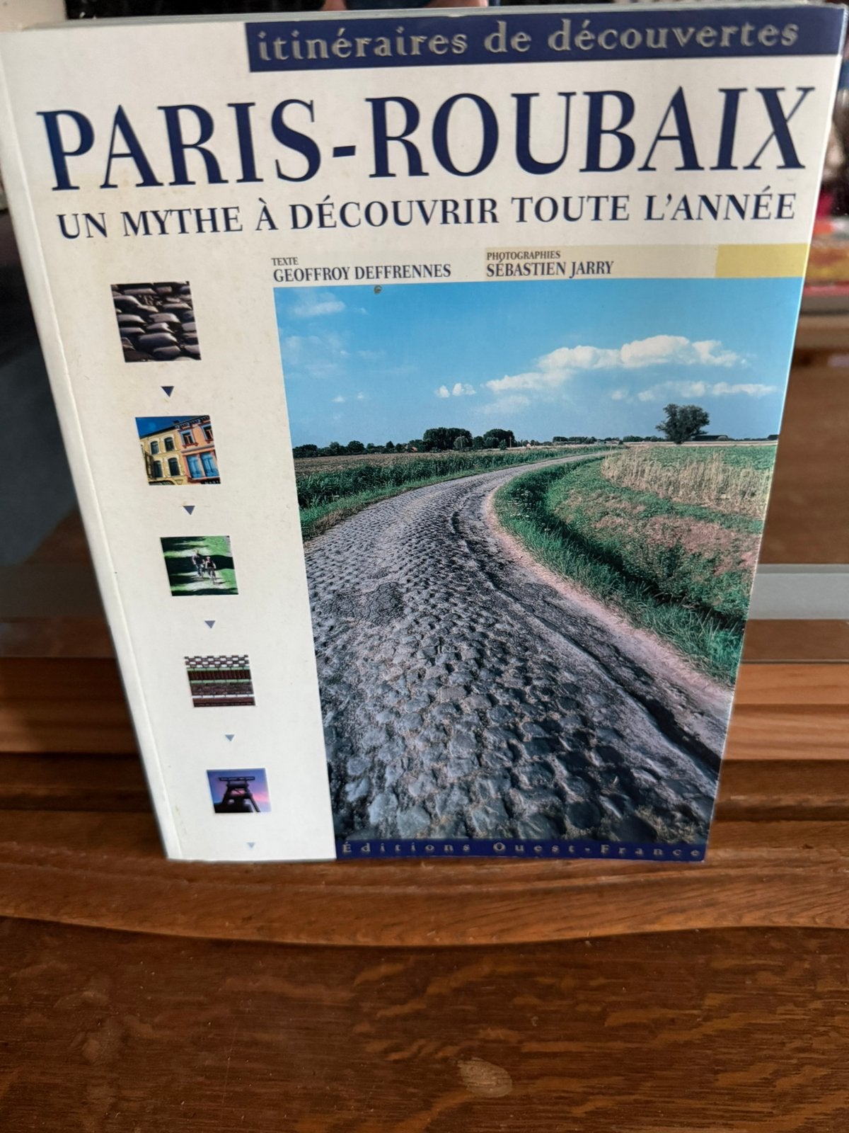 Paris - Roubaix, Ophalen of Verzenden, Zo goed als nieuw