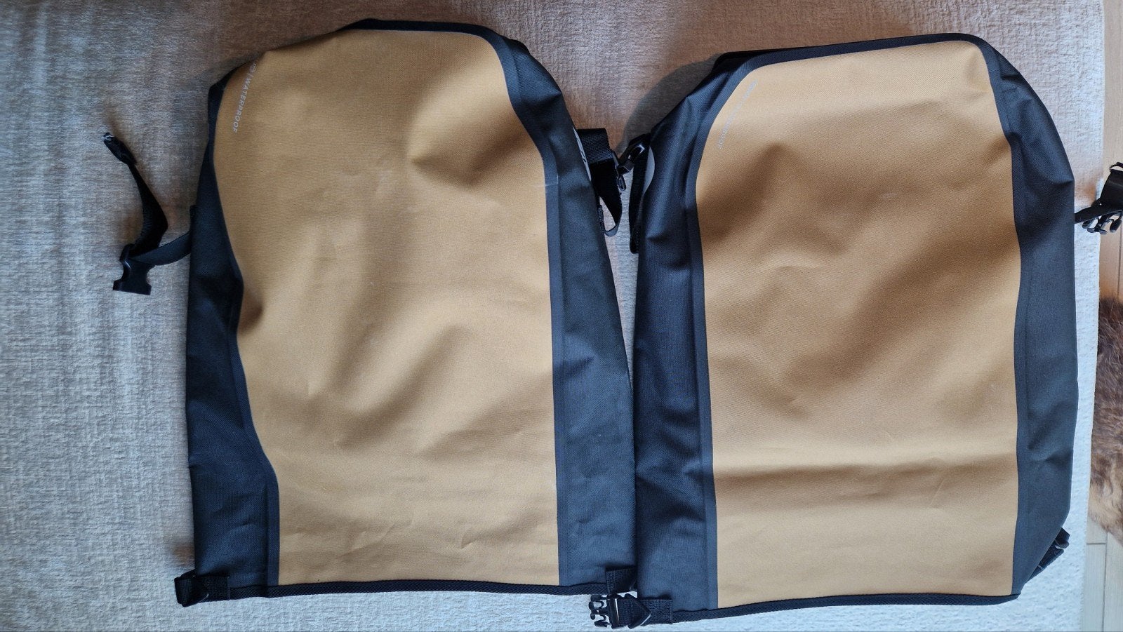 AGU shelter fietstassen brown large 21L (2 stuks), Ophalen, Nieuw, AGU