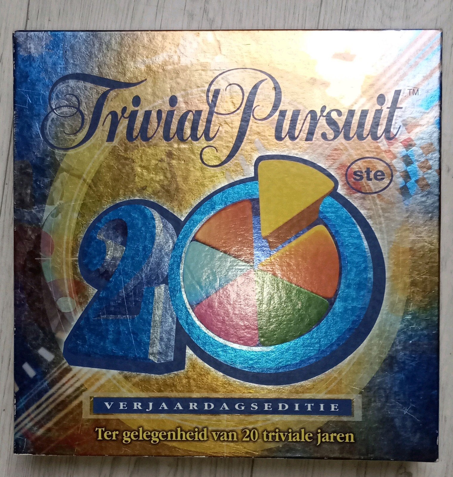 Trivial Pursuit, Hobby & Loisirs créatifs, Jeux de société | Jeux de plateau, Trois ou quatre joueurs, Enlèvement, Comme neuf