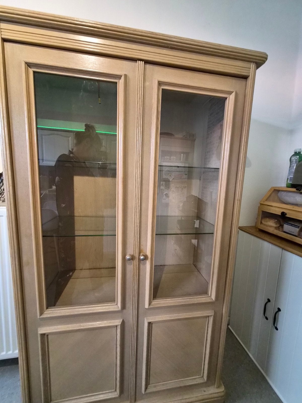 Meuble vitrine / vaisselier en bois – 2 portes vitrées, Maison & Meubles, Avec porte(s), 25 à 50 cm, Utilisé, 100 à 150 cm