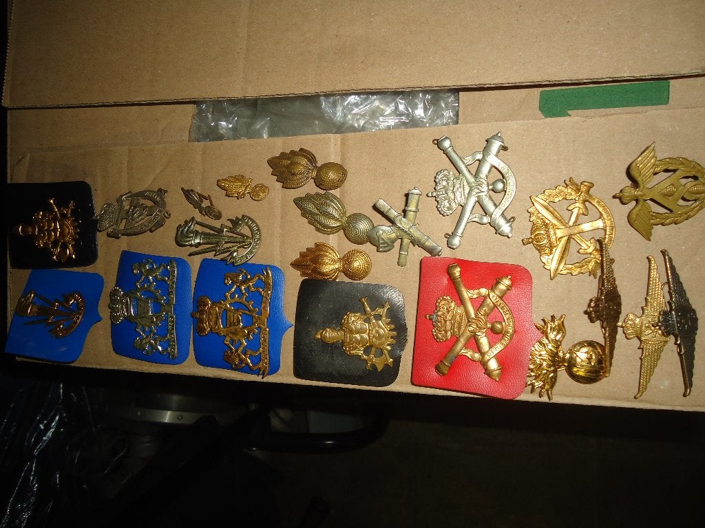lot 105 insignes armée de terre belge, Collections, Enlèvement ou Envoi, Armée de terre, Emblème ou Badge