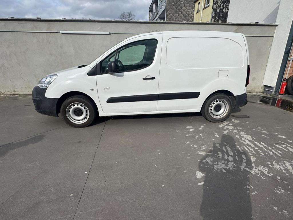 Peugeot partner 1.6 Benzine, Achat, Entreprise, Radio, Essence