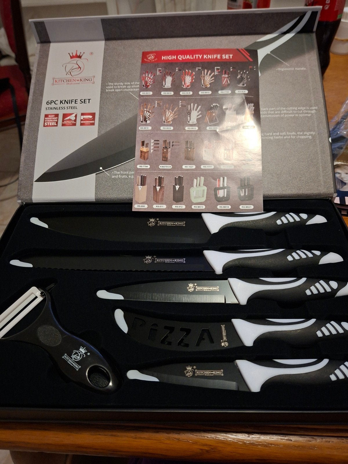 lot de 6 couteau 25€, Enlèvement