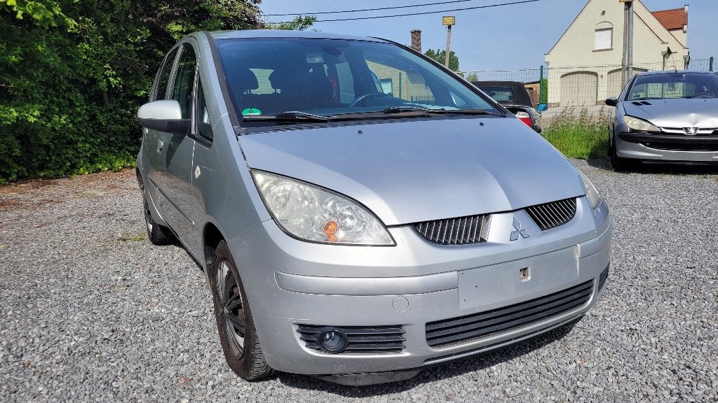 mitsubishi colt 1.1i AL GEKEURD ROOS FORM AIRCO euro 4 2006, Auto's, Voorwielaandrijving, Stof, https://public.car-pass.be/vhr/13be5c6e-c714-4772-a115-0f7d19107c62