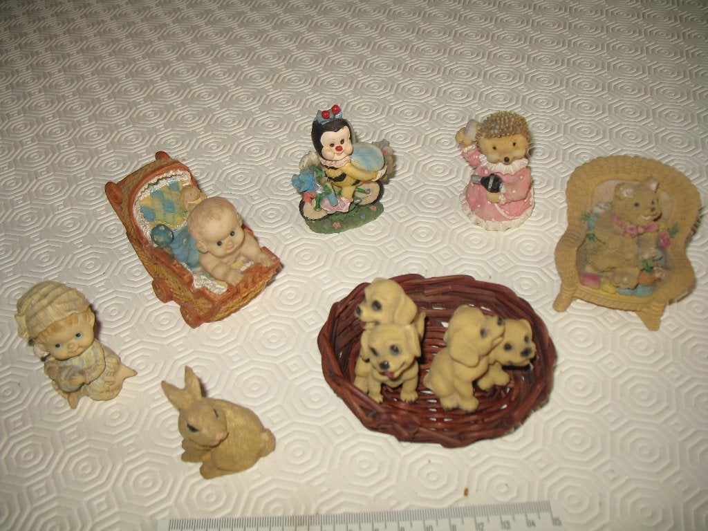 Figuurtjes, beeldjes, baby, kinderwagen, beertje, hondjes , Enlèvement ou Envoi, Comme neuf