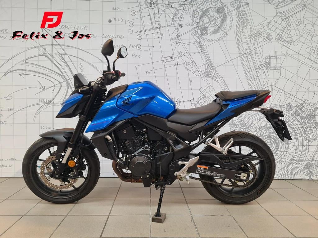 Honda CB750 Hornet (bj 2025), Motoren, Motoren | Honda, 750 cc, Bedrijf, Meer dan 35 kW, Overig
