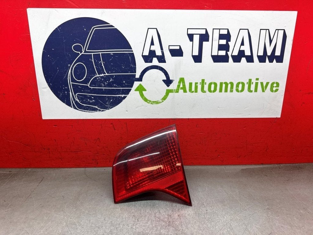 FEU ARRIÈRE DROIT Audi A4 (B7) (01-2004/06-2008), Autos : Pièces & Accessoires, Auto-Union-Straße  1,
85057  Ingolstadt, DE, Info@audi.de