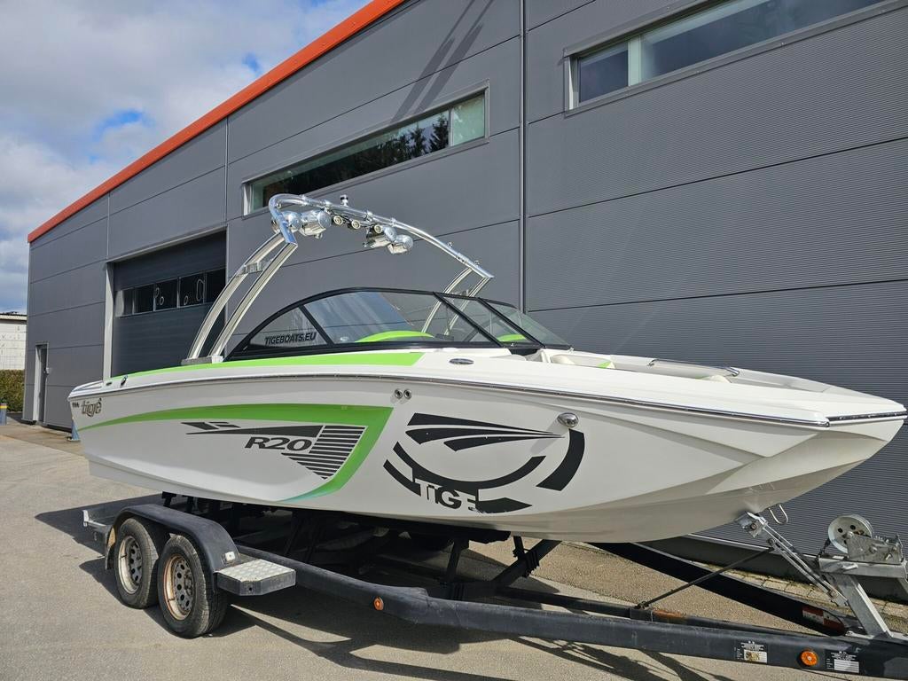 Bateau Tigé R20, Enlèvement, Comme neuf